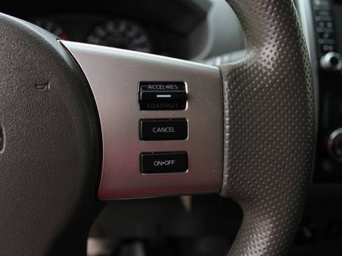 Used 2019 Nissan Frontier SV AWD/4WD image 7