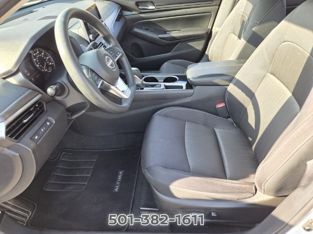 Used 2024 Nissan Altima 2.5 SV FWD image 9