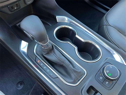 Certified 2023 Chevrolet Traverse LT image 30