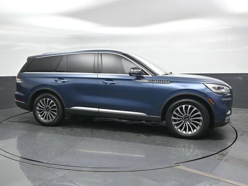 Used 2020 Lincoln Aviator Reserve w/ Equipment Group 201A AWD/4WD image 3