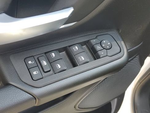Used 2025 RAM 1500 Big Horn AWD/4WD image 15