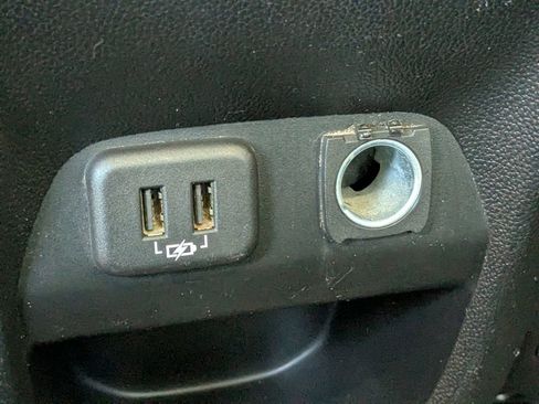 Used 2021 Chevrolet Colorado Z71 image 15