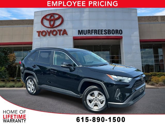 Used 2025 Toyota RAV4 XLE AWD/4WD image 1