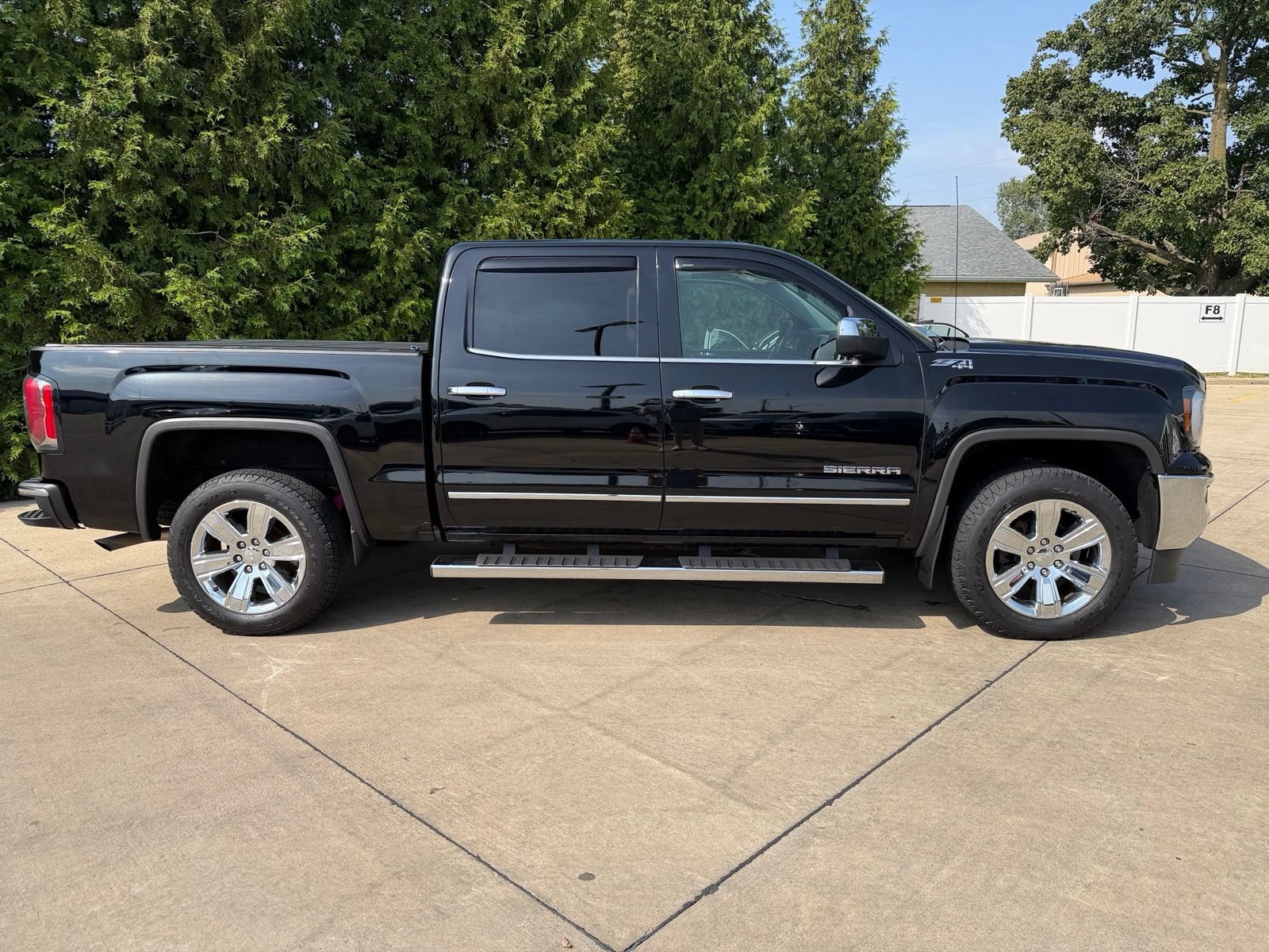 Used 2017 GMC Sierra 1500 SLT AWD/4WD image 31