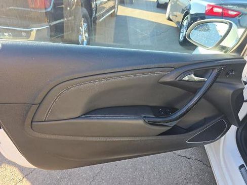 Used 2019 Buick Cascada Premium FWD image 7