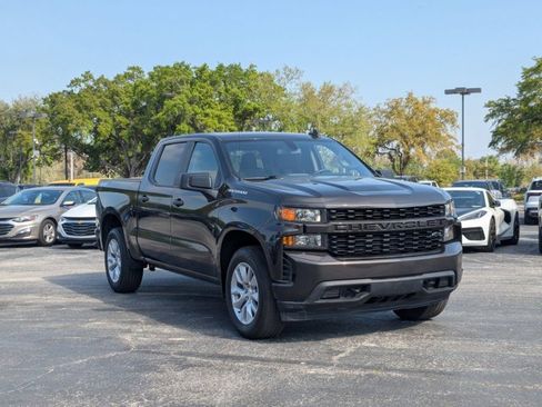 Used 2021 Chevrolet Silverado 1500 Custom image 2