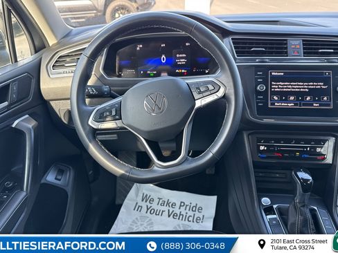 Used 2024 Volkswagen Tiguan SE image 17