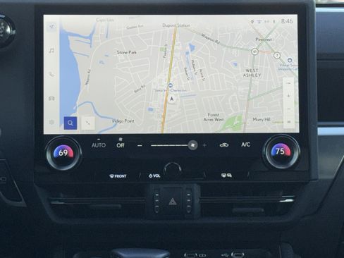 Used 2025 Lexus GX 550 image 24