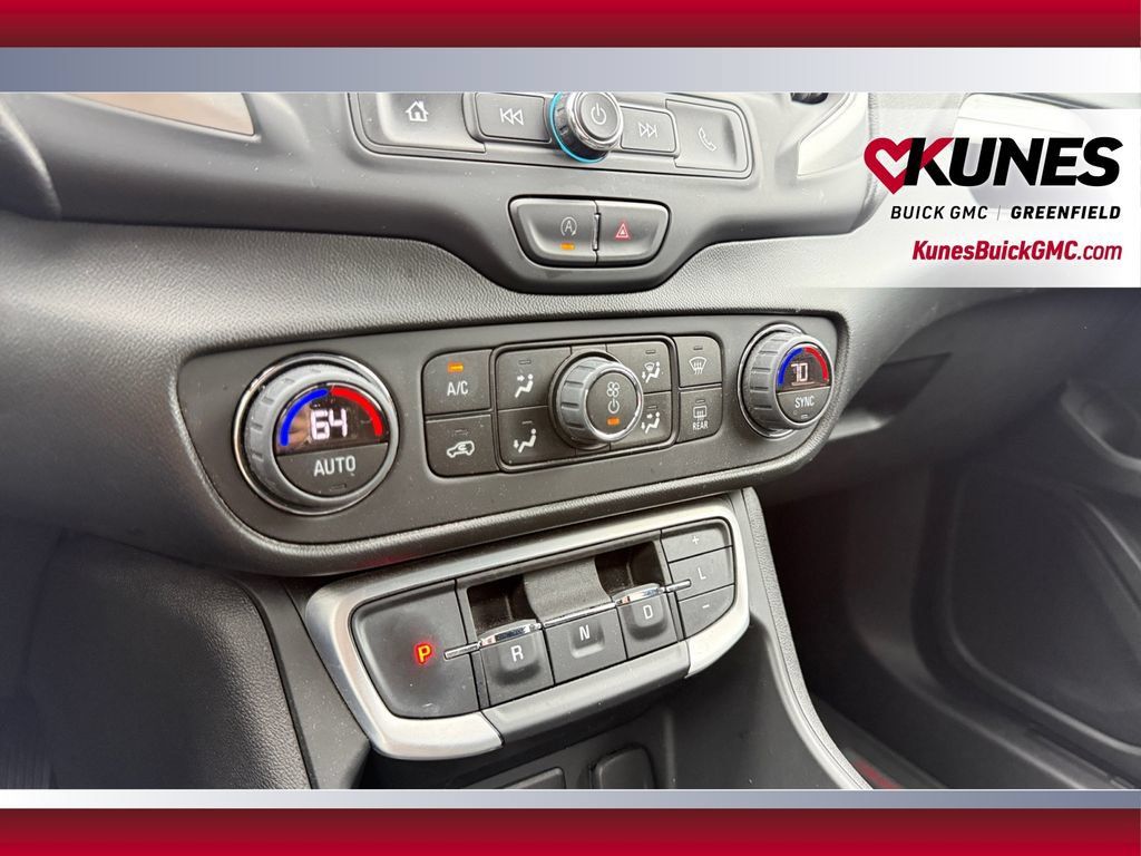 Used 2022 GMC Terrain SLE w/ Driver Convenience Package AWD/4WD image 41