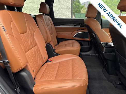 Used 2025 Kia Telluride EX X-Line AWD/4WD image 11