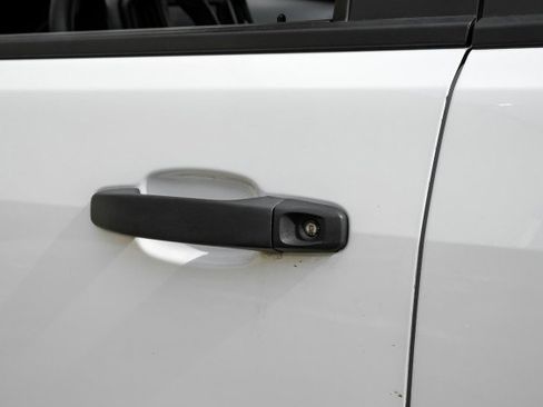 Used 2021 Chevrolet Colorado W/T w/ WT Convenience Package image 40