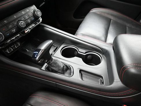 Used 2025 Dodge Durango GT AWD/4WD image 7