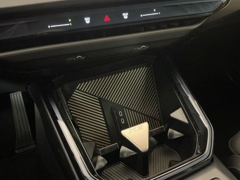 Certified 2025 BMW X3 xDrive30i w/ M Sport Package image 13