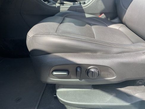 Used 2019 GMC Acadia SLT image 20