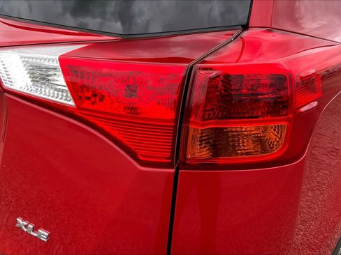 Used 2013 Toyota RAV4 XLE image 30