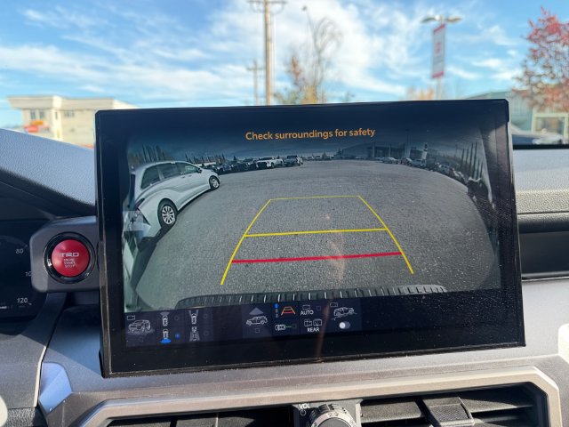 Used 2025 Toyota 4Runner TRD Off-Road Premium AWD/4WD image 16