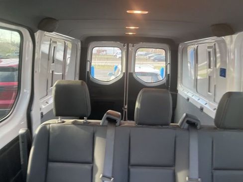 Used 2025 Mercedes-Benz Sprinter 2500 image 5