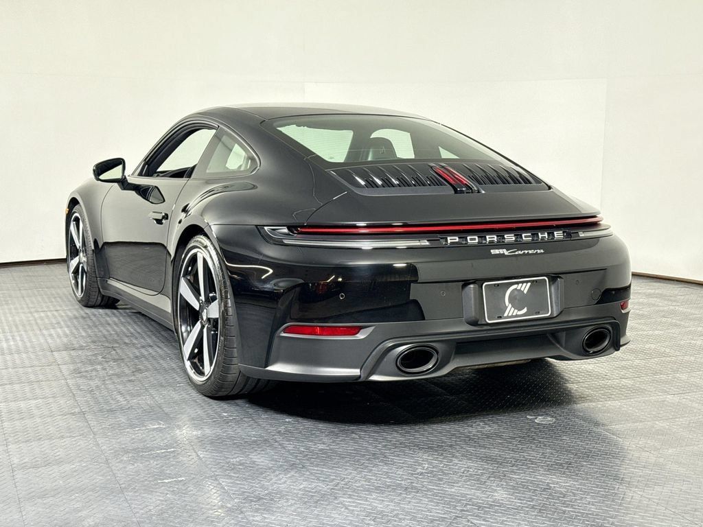 Certified 2025 Porsche 911 Carrera T RWD image 3