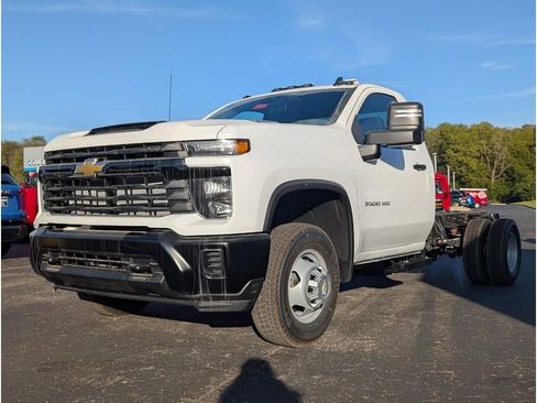 New 2026 Chevrolet Silverado 3500 W/T w/ WT Convenience Package image 3