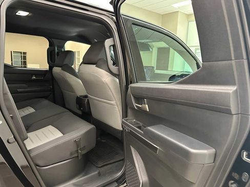 Certified 2025 Toyota Tacoma TRD Sport AWD/4WD image 37