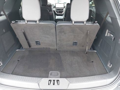 Used 2025 Ford Explorer ST-Line w/ Premium Package image 14