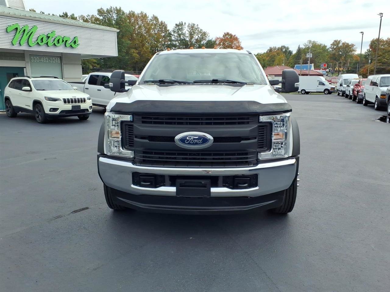Used 2018 Ford F450 XL w/ Power Equipment Group AWD/4WD image 2