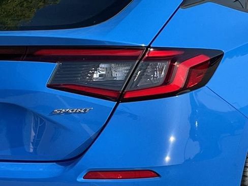 Used 2022 Honda Civic Sport image 6