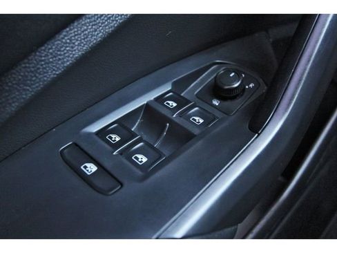 Used 2019 Volkswagen Jetta S w/ Driver Assistance Package image 20