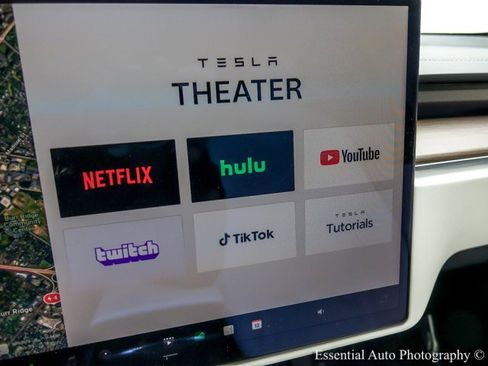 Used 2021 Tesla Model S Long Range image 24