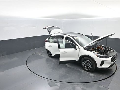 Certified 2025 Ford Escape Base w/ PHEV Premium Package image 34