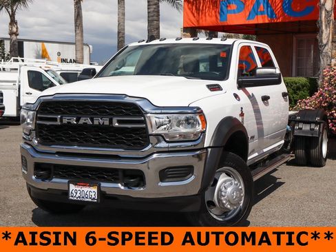Used 2021 RAM 5500 Tradesman w/ Chrome Appearance Group image 4