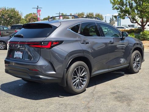 Used 2025 Lexus NX 250 FWD w/ Accessory Package (2T) image 5