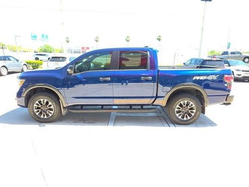 Used 2022 Nissan Titan PRO-4X w/ Pro-4x Convenience Package image 7