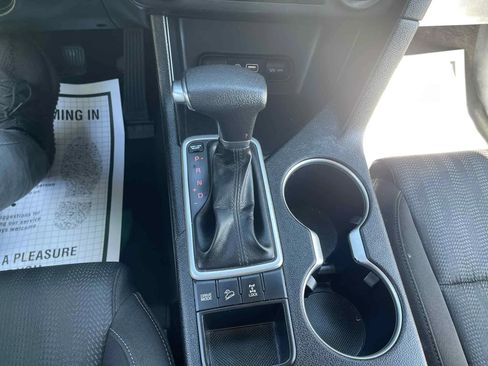 Used 2017 Kia Sportage LX image 19