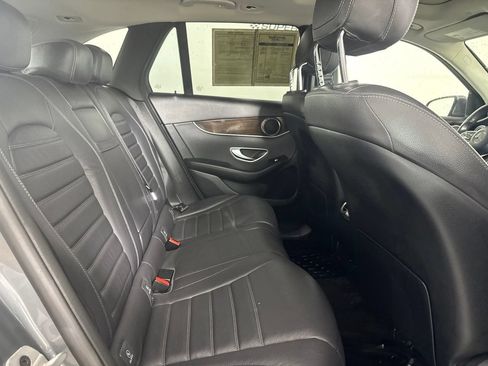 Used 2021 Mercedes-Benz GLC 300 4MATIC image 26