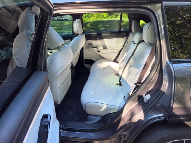 Used 2025 Jeep Wagoneer S Limited AWD/4WD image 25