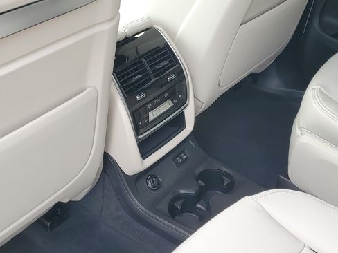 New 2026 BMW X7 xDrive40i w/ Executive Package image 25