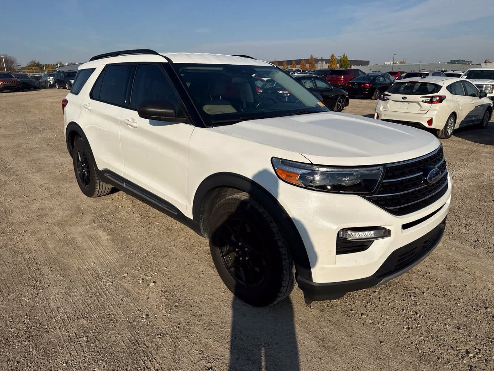 Used 2021 Ford Explorer XLT w/ Equipment Group 202A AWD/4WD image 4