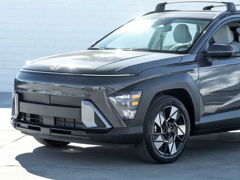 Used 2024 Hyundai Kona SEL image 5