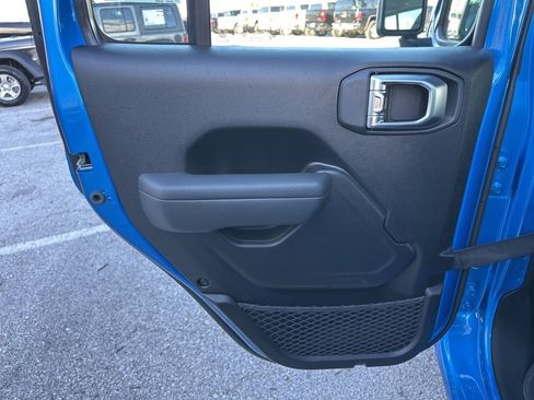 New 2026 Jeep Gladiator Sport image 43