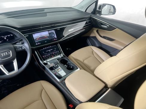 Used 2022 Audi Q7 3.0T Prestige w/ Prestige Package image 24