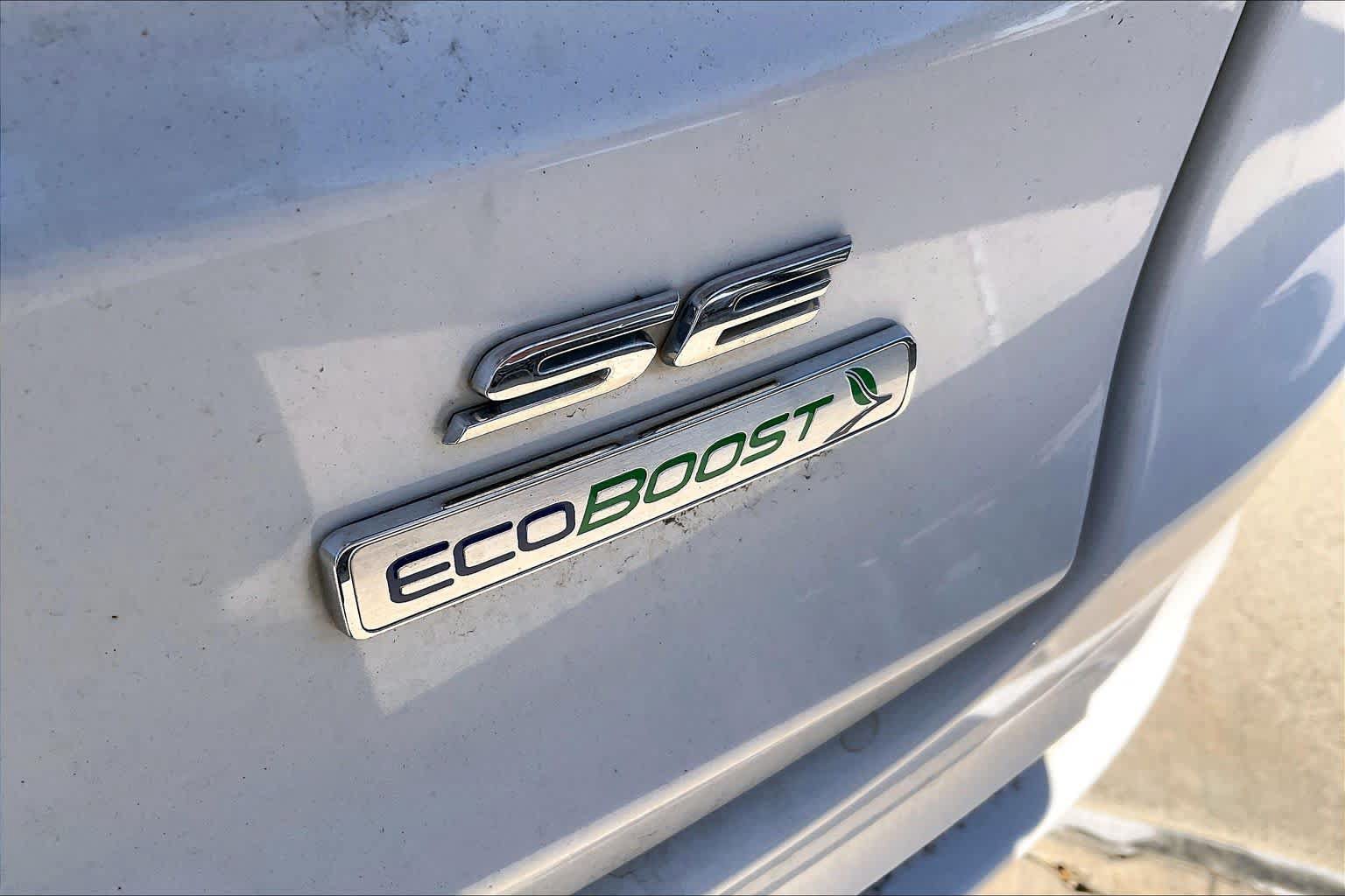 Used 2020 Ford Fusion SE FWD image 10