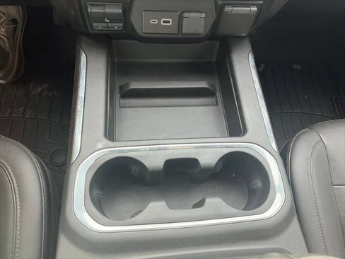 Used 2022 Chevrolet Silverado 1500 RST w/ Convenience Package II AWD/4WD image 21