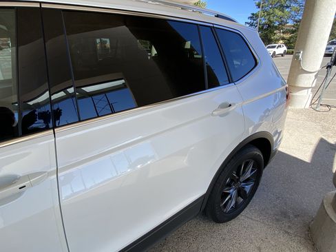 Used 2023 Volkswagen Tiguan SE w/ Panoramic Sunroof Package FWD image 51