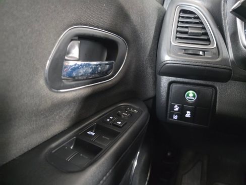 Used 2022 Honda HR-V EX image 34