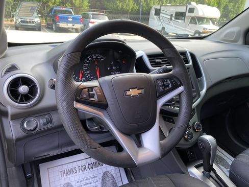 Used 2020 Chevrolet Sonic LT FWD image 15