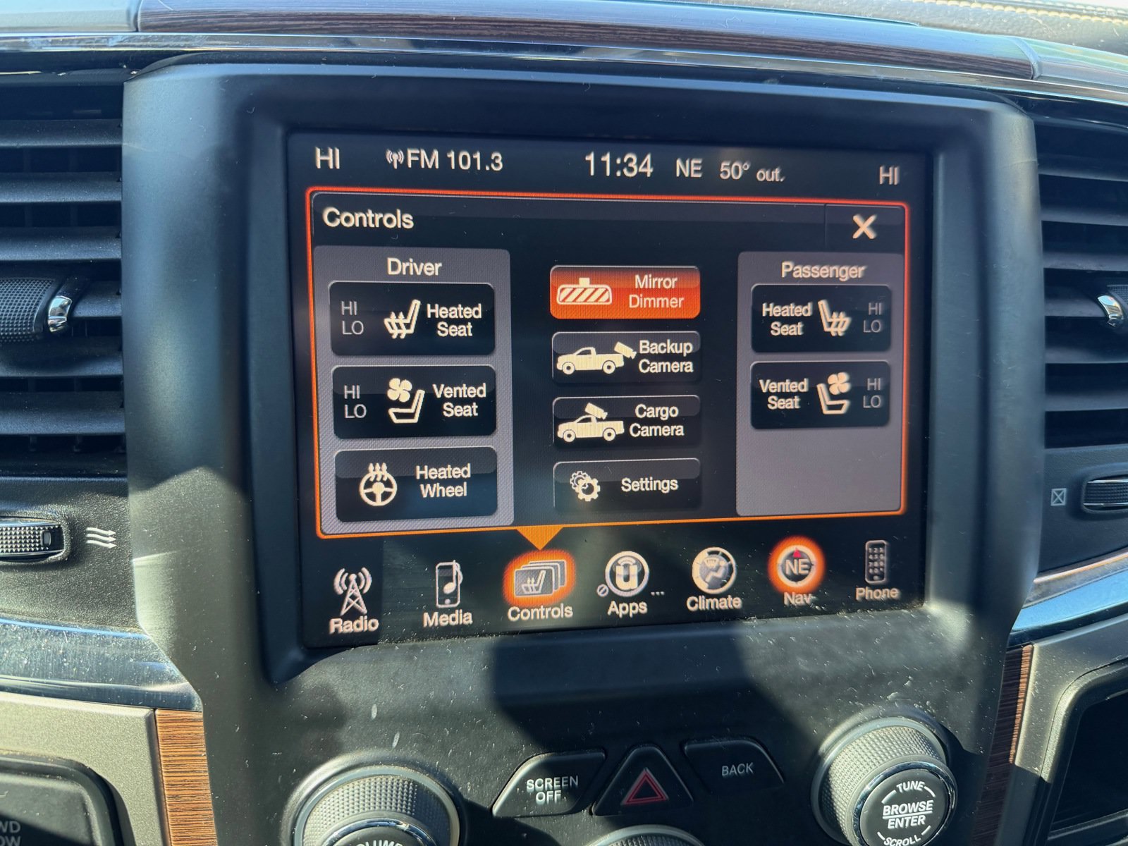 Used 2016 RAM 2500 Laramie AWD/4WD image 20