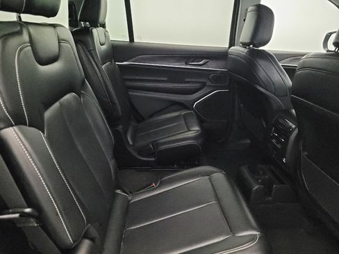 Used 2021 Jeep Grand Cherokee L Limited image 19