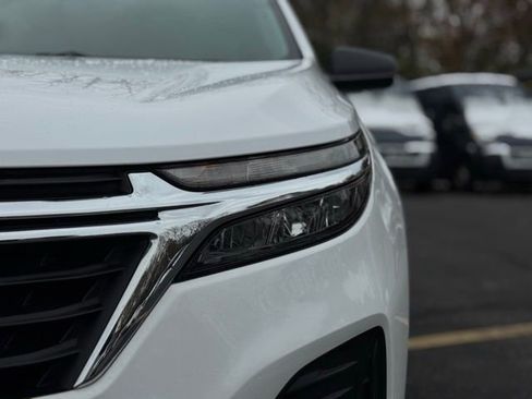 Used 2023 Chevrolet Equinox LS image 7