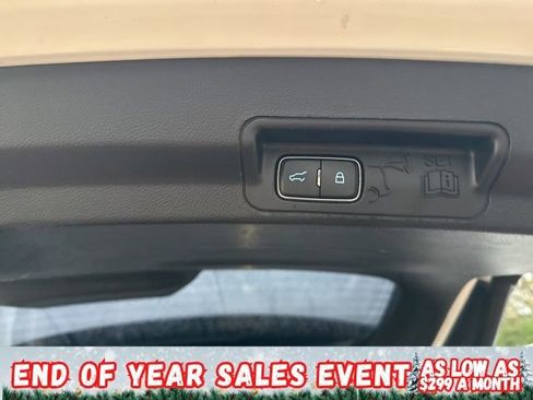 Used 2020 Ford Explorer XLT w/ Equipment Group 202A image 30